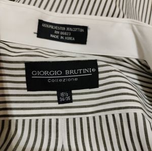 Men's dress shirt cuffing sleves